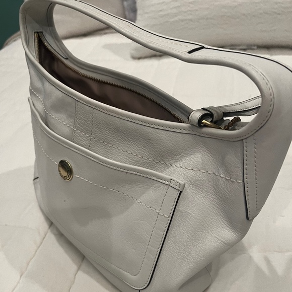 Limited edition white COACH bag! - Picture 1 of 8
